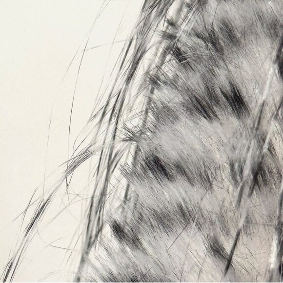 Designer Jason Wu Faux Fur Christmas Tree Skirt 56" Black White Long Feather NEW - Picture 6 of 11